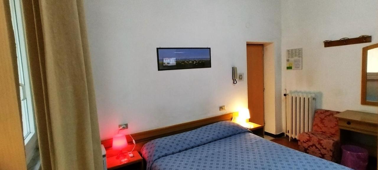 Hotel Major Cenova Dış mekan fotoğraf