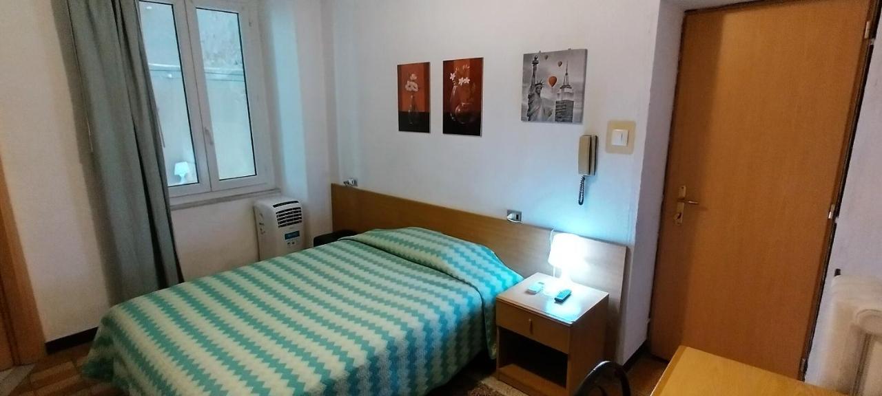 Hotel Major Cenova Dış mekan fotoğraf