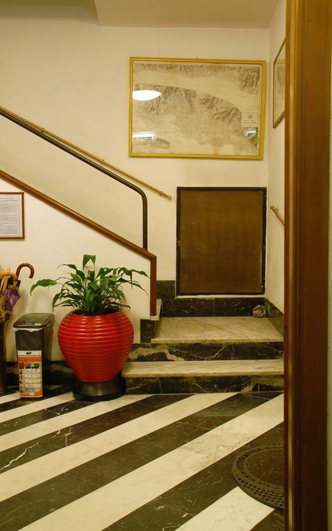 Hotel Major Cenova Dış mekan fotoğraf